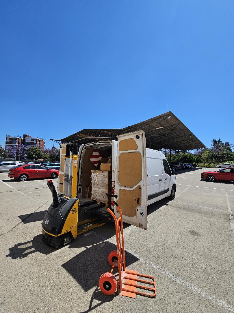 Servicio de transporte seguro de objetos y mercancías en Barcelona